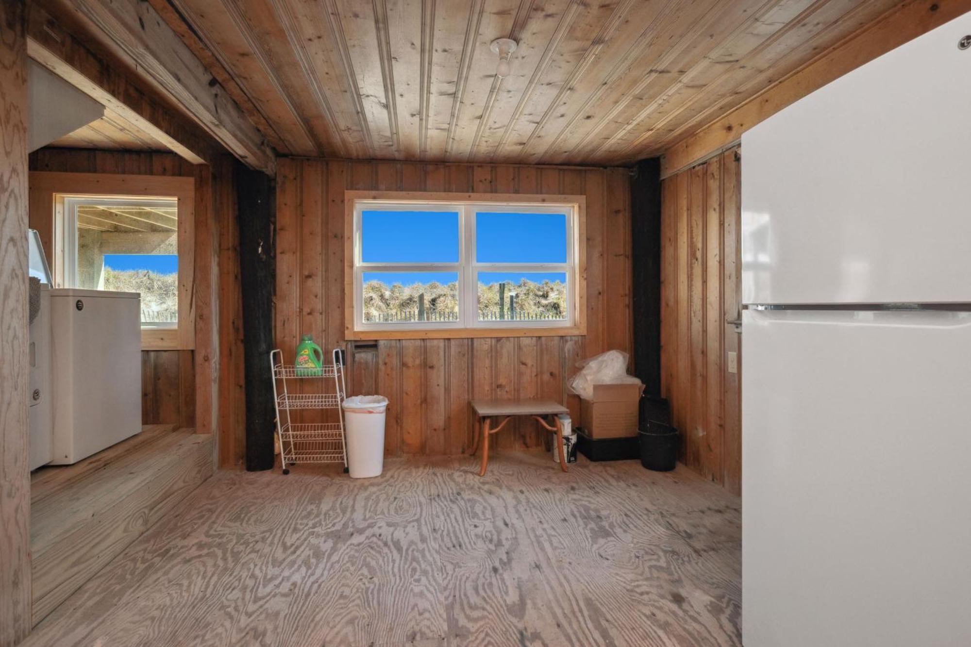 Re-Juvenated Villa Oak Island Exterior photo