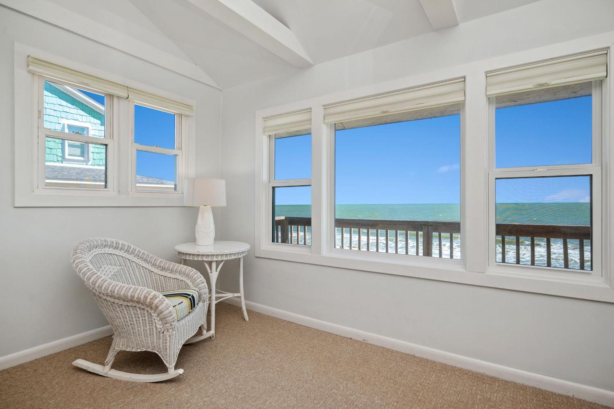 Re-Juvenated Villa Oak Island Exterior photo
